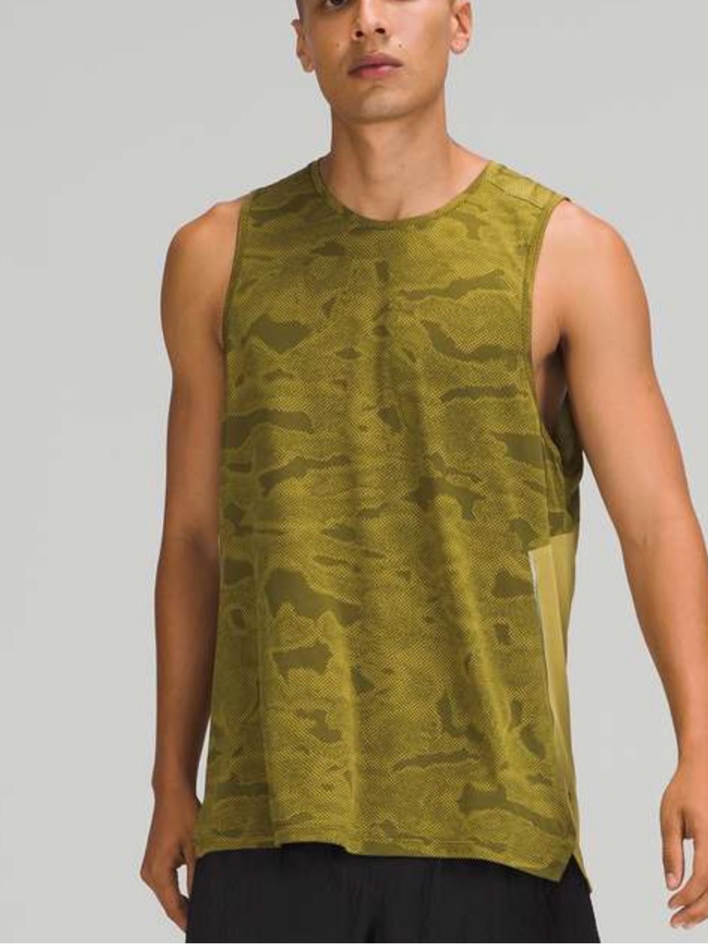 Lululemon Men's Olive Camo Sleeveless Muscle Tank size L